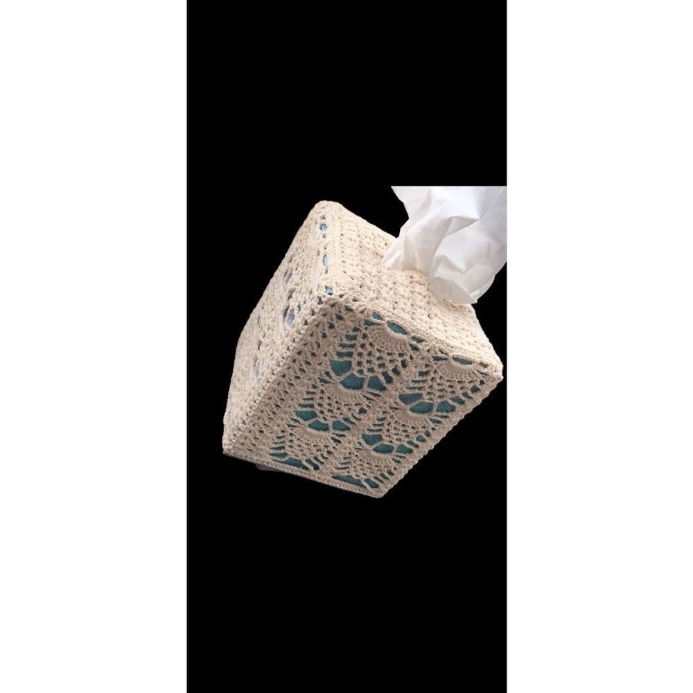 Handcrafted Vintage Crochet Tissue Cover - Picture 3 of 4